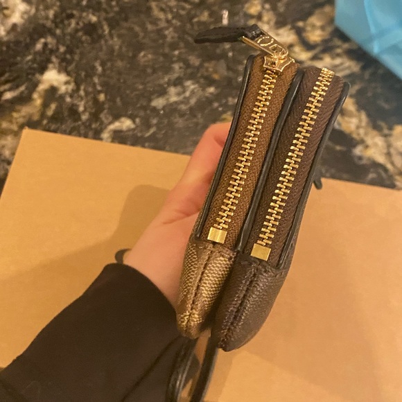 Coach Wallet - Picture 4 of 10